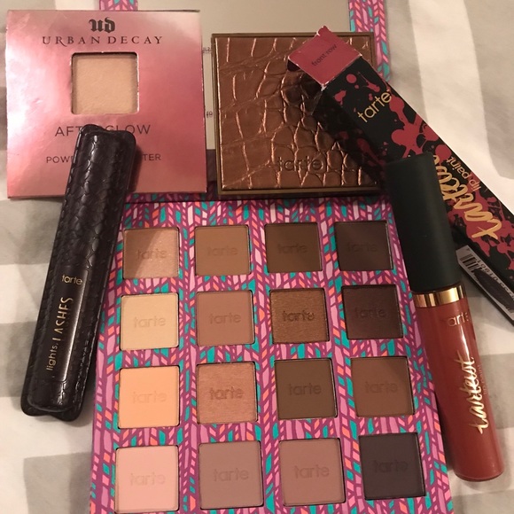 Various makeup - Picture 2 of 7